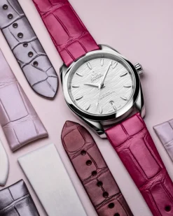 Bracelet en cuir d’alligator rose avec boucle ardillon|OMEGA Online