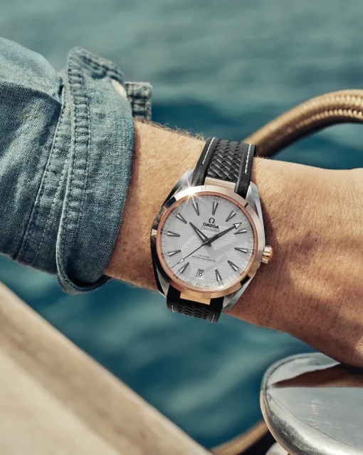 41 mm, acier ‑ or « Sedna™ » sur bracelet caoutchouc|OMEGA Outlet