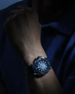42 mm, acier sur bracelet caoutchouc|OMEGA Discount