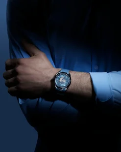 43 mm, acier sur bracelet caoutchouc|OMEGA Outlet