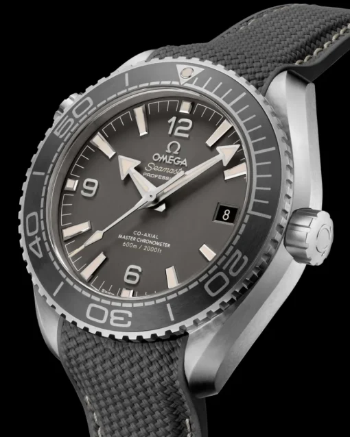 43,5 mm, acier sur bracelet caoutchouc|OMEGA Clearance