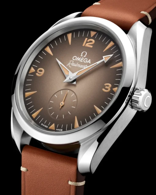 38 mm, acier sur bracelet en cuir|OMEGA Hot