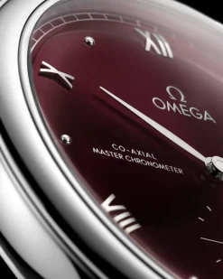 41 mm, acier sur bracelet en cuir|OMEGA Best