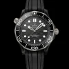 43,5 mm, céramique noire sur bracelet caoutchouc|OMEGA Fashion