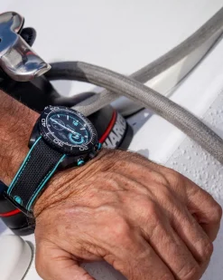 45,5 mm, céramique noire sur bracelet caoutchouc|OMEGA Outlet