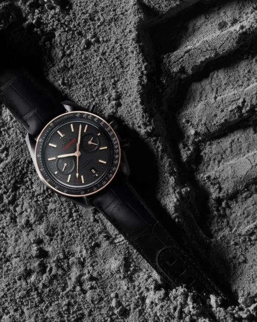 44,25 mm, céramique noire sur bracelet en cuir|OMEGA Fashion
