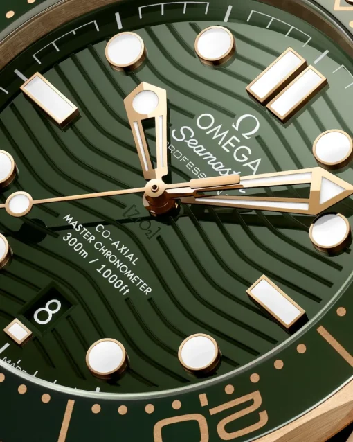 42 mm, or Moonshine™ sur bracelet caoutchouc|OMEGA Discount