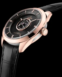 43 mm, or Sedna™ ‑ Canopus Gold™ sur bracelet en cuir|OMEGA Fashion
