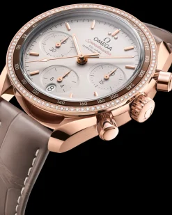 38 mm, or Sedna™ sur bracelet en cuir|OMEGA Clearance