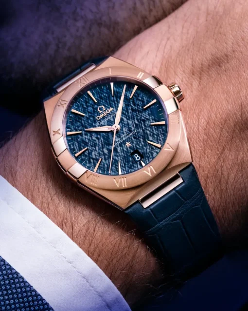 39 mm, or Sedna™ sur bracelet en cuir|OMEGA Sale