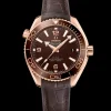 39,5 mm, or Sedna™ sur bracelet en cuir doublé de caoutchouc|OMEGA Online