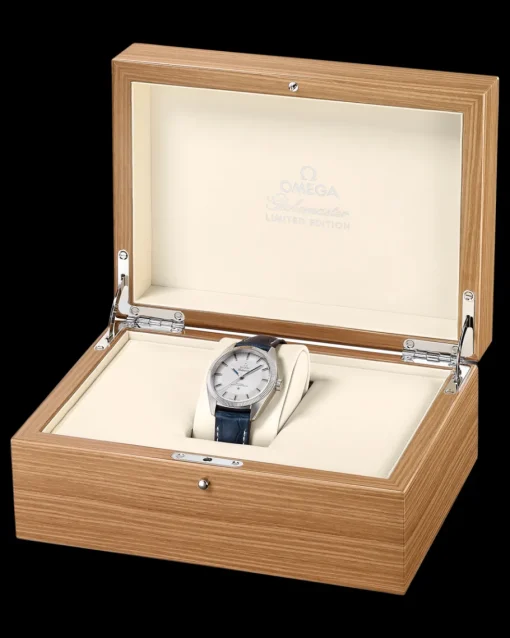 39 mm, platine sur bracelet en cuir|OMEGA New