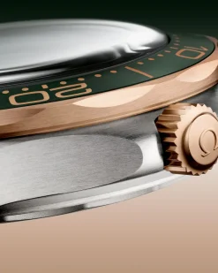 42 mm, titane ‑ Bronze gold sur bracelet caoutchouc|OMEGA Sale