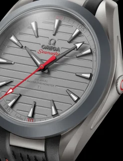 41 mm, titane sur bracelet caoutchouc|OMEGA Clearance
