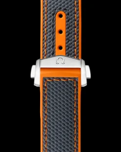 43,5 mm, titane sur bracelet caoutchouc|OMEGA Online