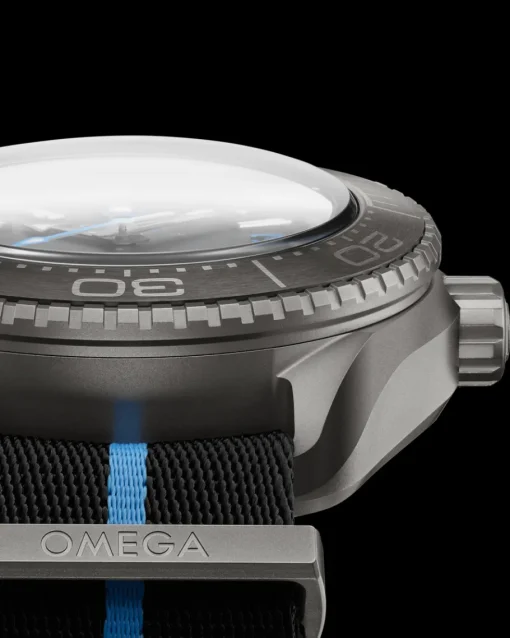 45,5 mm, titane sur bracelet NATO|OMEGA New
